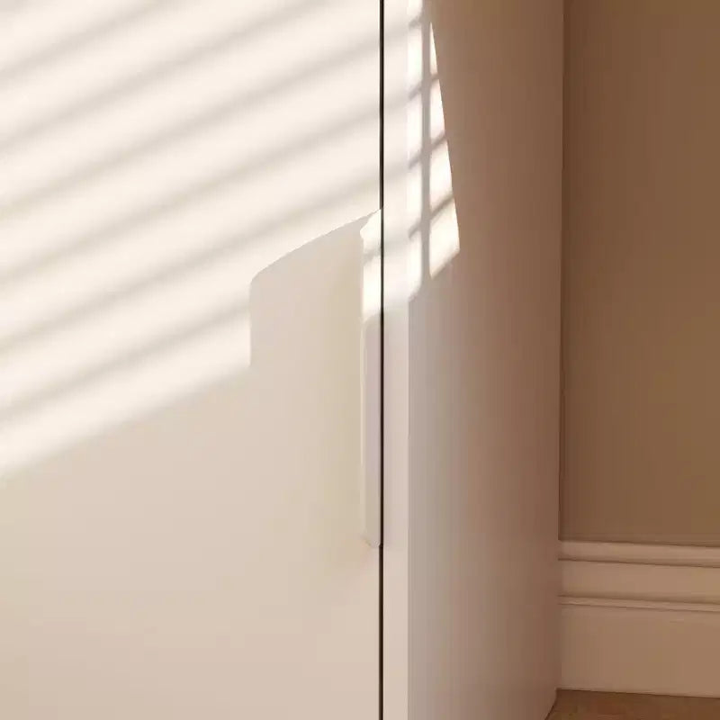 Bureau d'ordinateur blanc avec huche et caisson mobile
