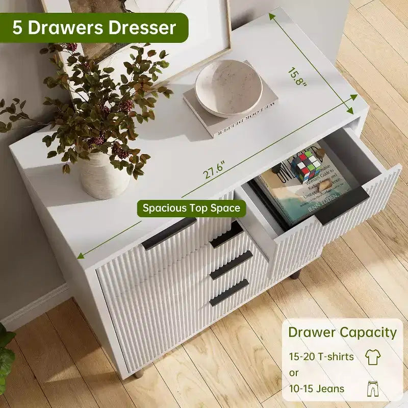 Commode Blanche à 5 Tiroirs Cannelés, Chiffonnier Moderne Haut avec Pieds en Métal pour Chambre à Coucher